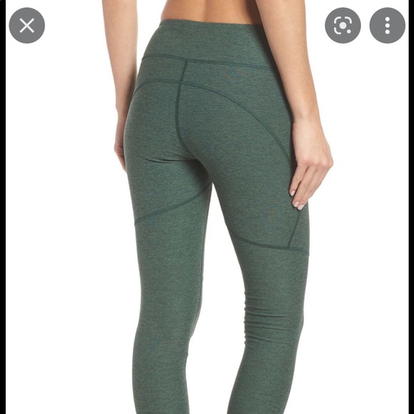 Outdoor Voices 3/4 Warmup legging in Hunter Green - Picture 2 of 7